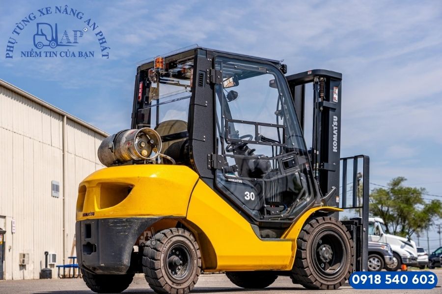 Dòng xe nâng động cơ đốt trong của thương hiệu Komatsu